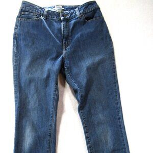 LL Bean Women's Classic Fit Straight Leg Blue Denim Jeans Size 10 Reg 1000188